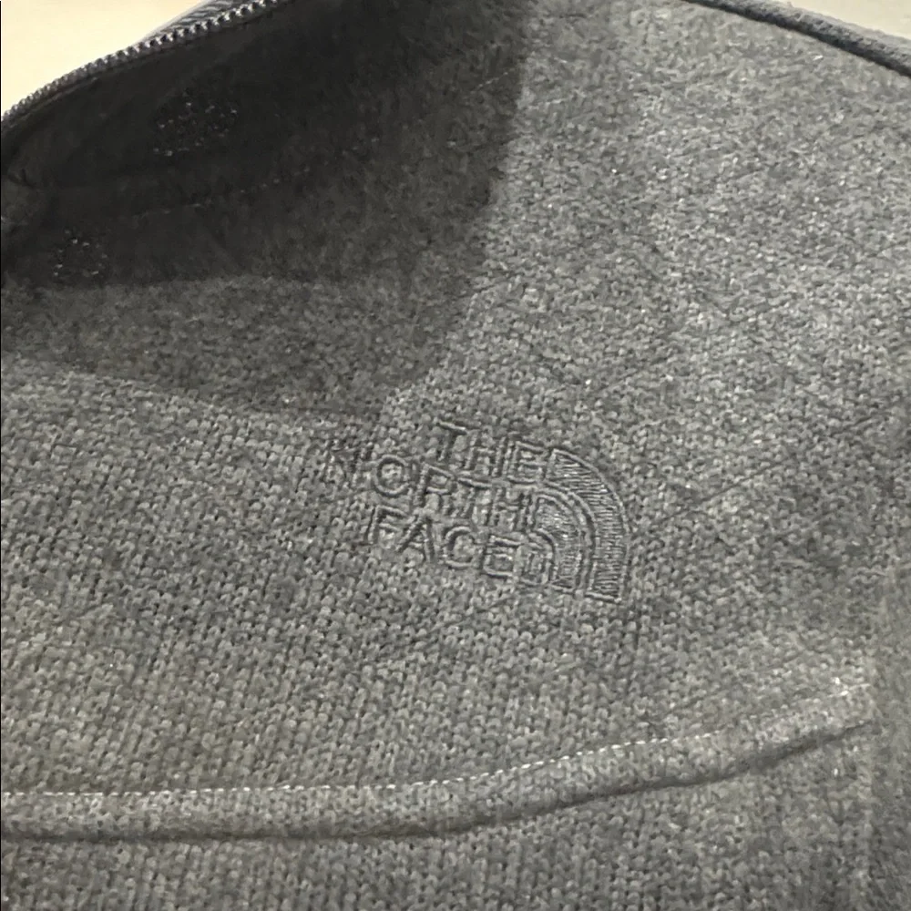 The North Face Women's Black Ski Jacket - Picture 8 of 11
